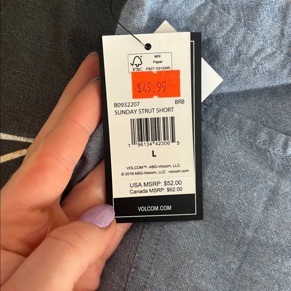 Volcom Shorts - Picture 3 of 3